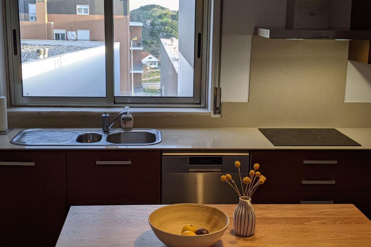 Lovelystay - Sesimbra 3Bdr Apartment W/Terrace Kültér fotó